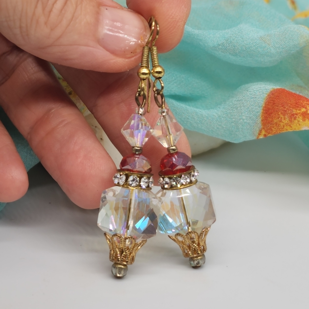 ❤️ Vintage Jewelry Red Cristals Rainbow White European Crystals Gold Earrings - Picture 3 of 8